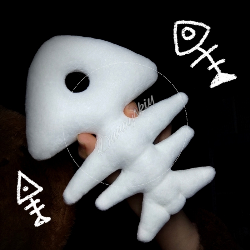 Portachiavi in peluche a forma - Fishbones Cosplay Prop recensione e prezzo