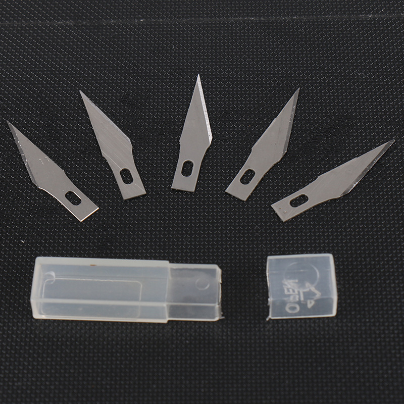 Set di 30 Scalpelli per Incisi - Craft Knife Set recensione e prezzo